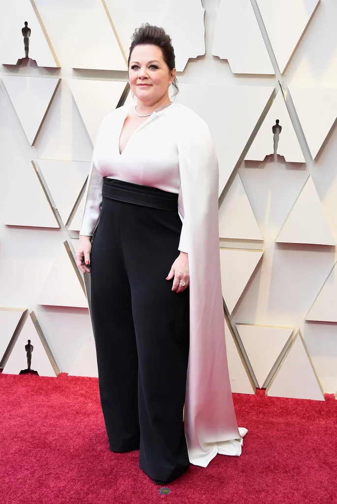 Melissa-McCarthy-Pantsuit-2019-Oscars